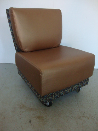 R2986C - Mobile Club Chairs