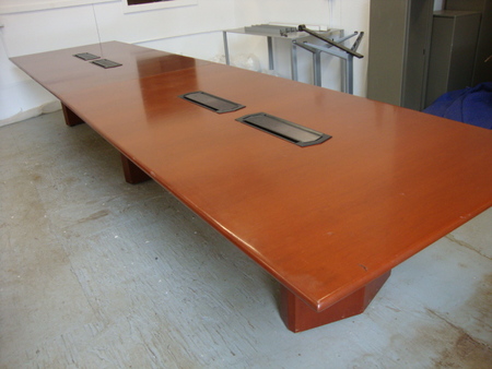 T3081 - 16' Neinkamper Conference Table