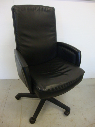 C3079C - HBF Leather Seating