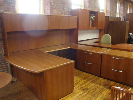 D3207 - Gunlocke Desk Sets