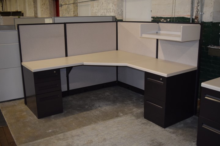 W6102 - Steelcase Avenir 6x6 Cubicles