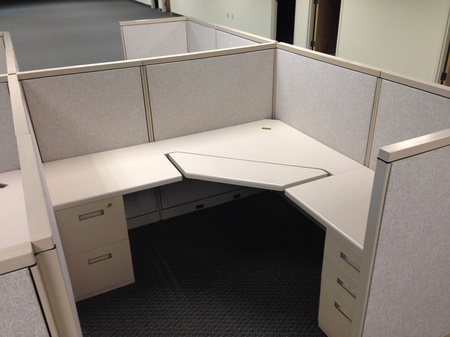W3265A - 6 x 6 Steelcase Avenir Workstations