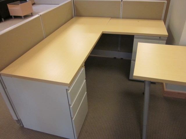 W6002 - Herman Miller Workstations