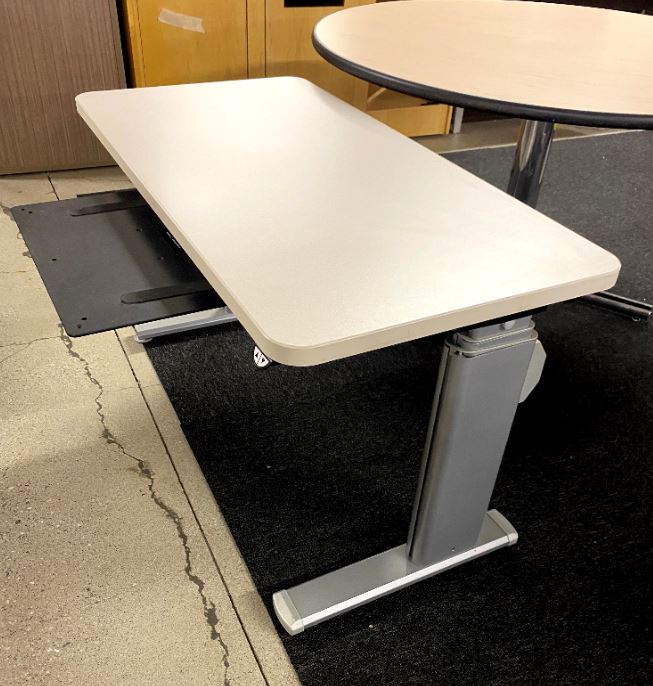 D12155 - Humanscale Sit-Stand Desk