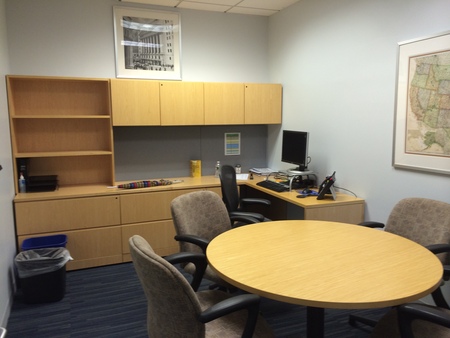 D3987C - Knoll Desks
