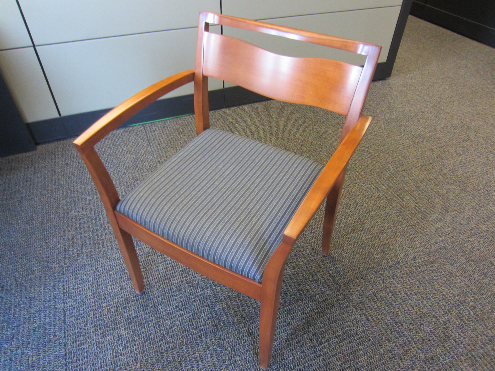 C61240C - Knoll Ricchio Side Chairs
