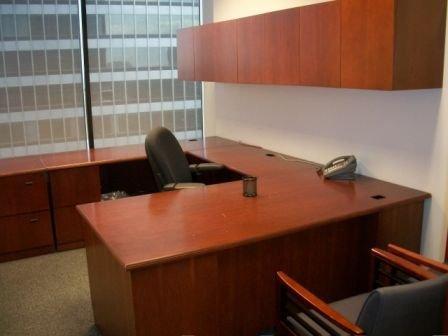 D3067 - Steelcase Desks