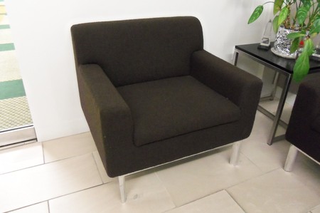 R3229 - Bernhardt Club Chairs