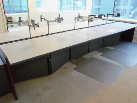 td3264 - 55" Trading Desks