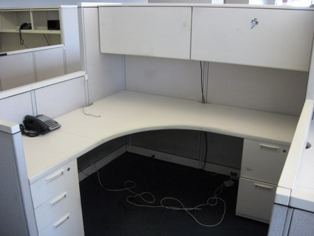 W1168 - Steelcase Avenir Workstations