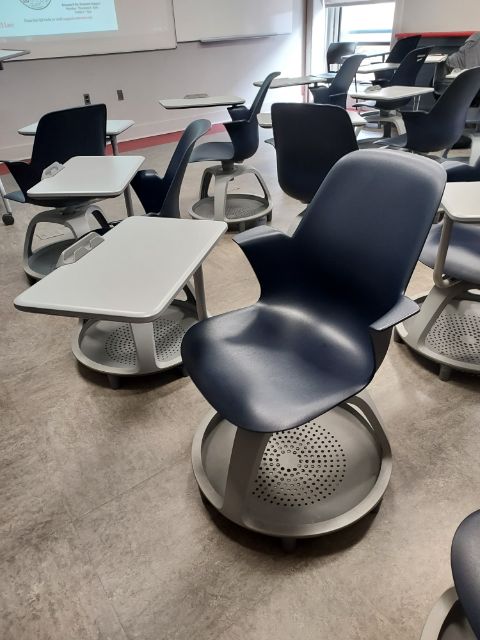 C61752 - Steelcase Node Chairs