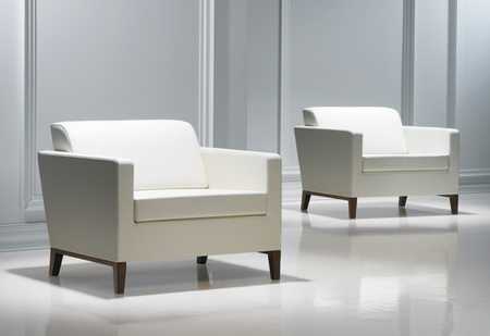 R2817 - Bernhardt Leather Reception Seating