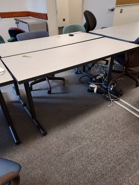 TT12023 - Training Tables