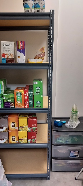 F6256 - Metal Shelving