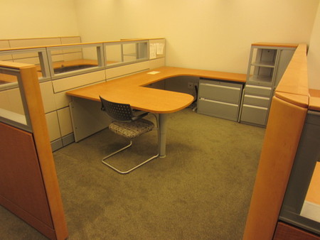 W3933 - Teknion Cubicles