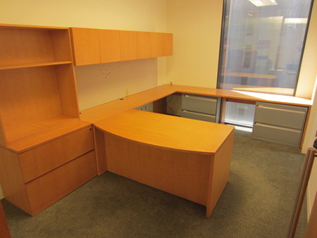 D3936C - Executive Office Suite