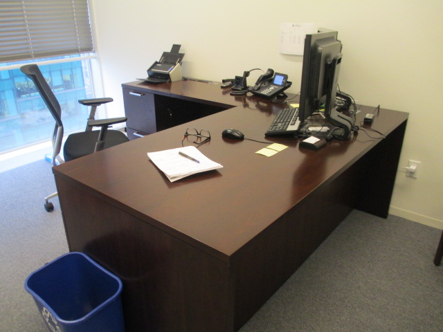 D6010 - L-Shape Desk Set