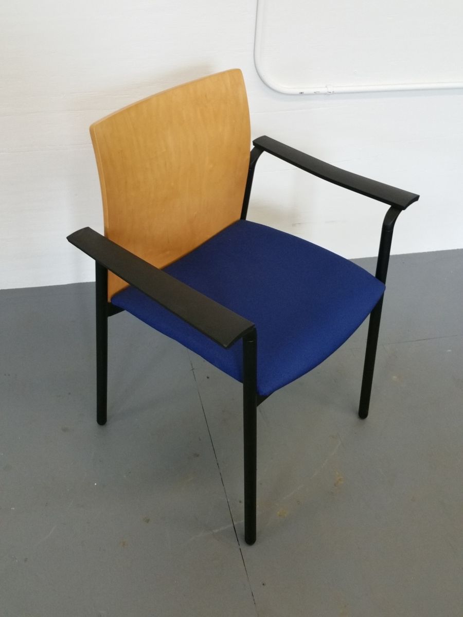 C6065C - Steelcase Side Seating