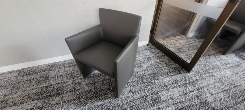 R6294 - Studio TK Posa Lounge Chairs