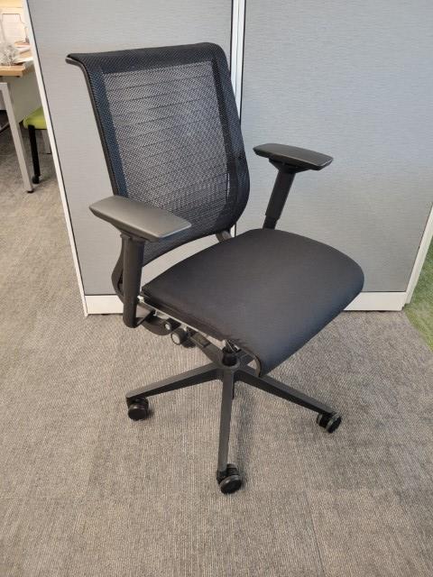 C61591 - Steelcase Think Chairs