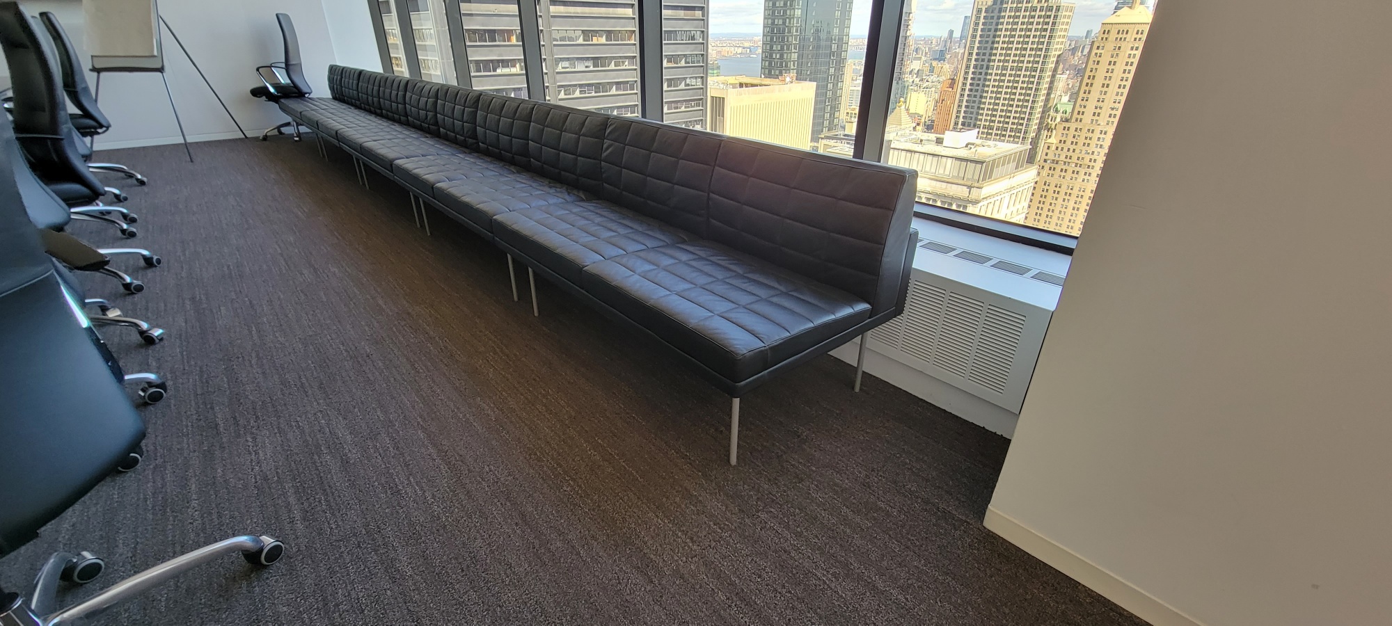 R6314 - Geiger Tuxedo Lounge Seating