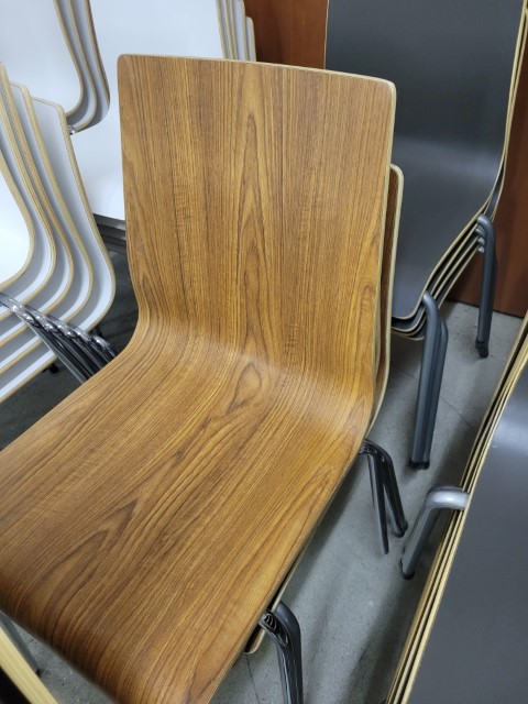 C61620 - Versatile Stack Chairs