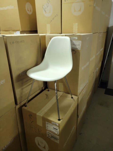 C61617 - Eames Side Chairs by Herman Miller