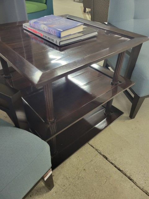 R6300 - Baker End Table