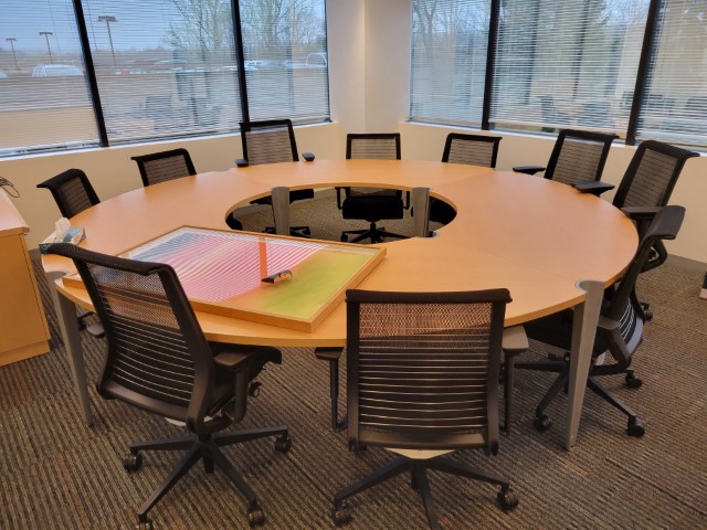 T12217 - Circular Meeting Table