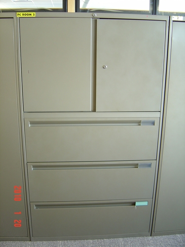 3 Drawer Filing Cabinet with Overfiles