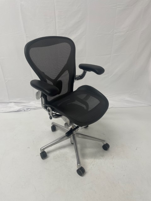 C61814 - Aeron Chairs by Herman Miller