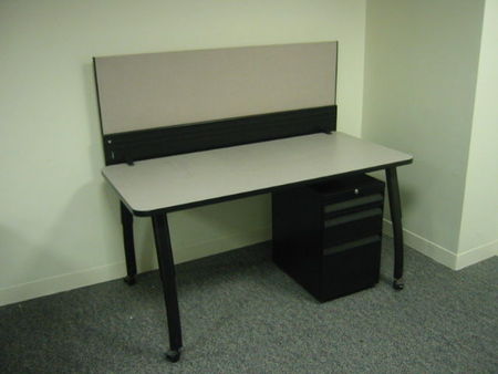 T435 - Teknion Mobile Training Tables