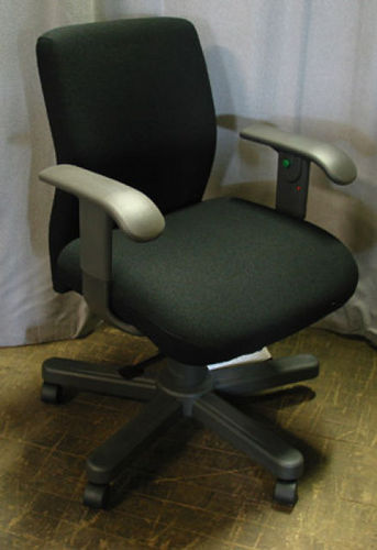 C085 - Knoll Task Seating