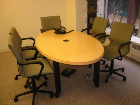 T173 - Mobile Elliptical Maple Conference Table