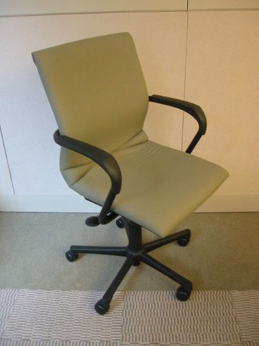 C175 - Steelcase Protege Office Chairs