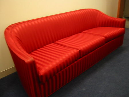 R200 - Reception Couch