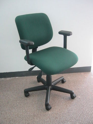 C079 - Harter Task Chairs
