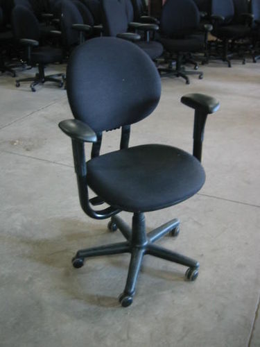 C278 - Black Criterion Task Chairs