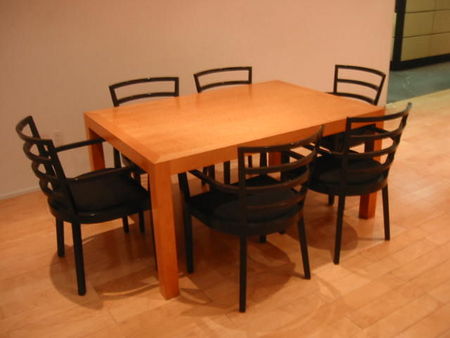 T298 - Meeting Table