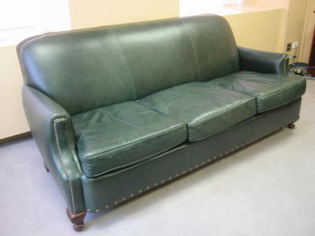 R311 - Traditional Green Leather Sofa