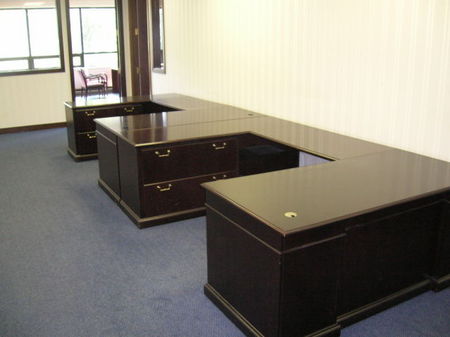 D332 - Steelcase Traditional U-Shape Offices