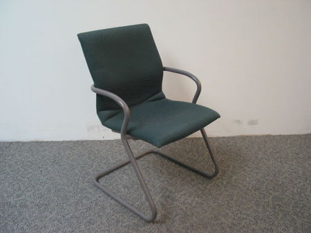 C354 - Steelcase Protege Sled Base Side Chairs
