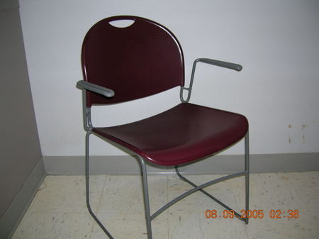C402 - Cafeteria Chairs