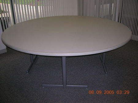 T400 - 7 ft Round Conference Table