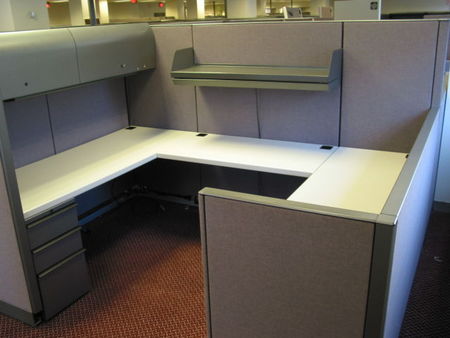W407 - 40 Knoll Morrison Cubicles