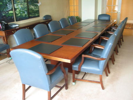 T420 - Traditional Conference Tables