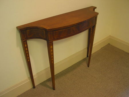 T429 - Traditional Side Table