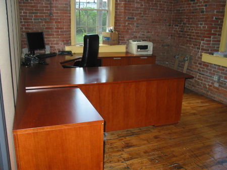 D437 - Halcon Executive Private Office Suite
