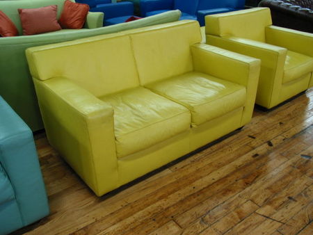 R483 - Funky Leather Reception Furniture