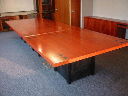 T517 - 15 Foot Conference Table